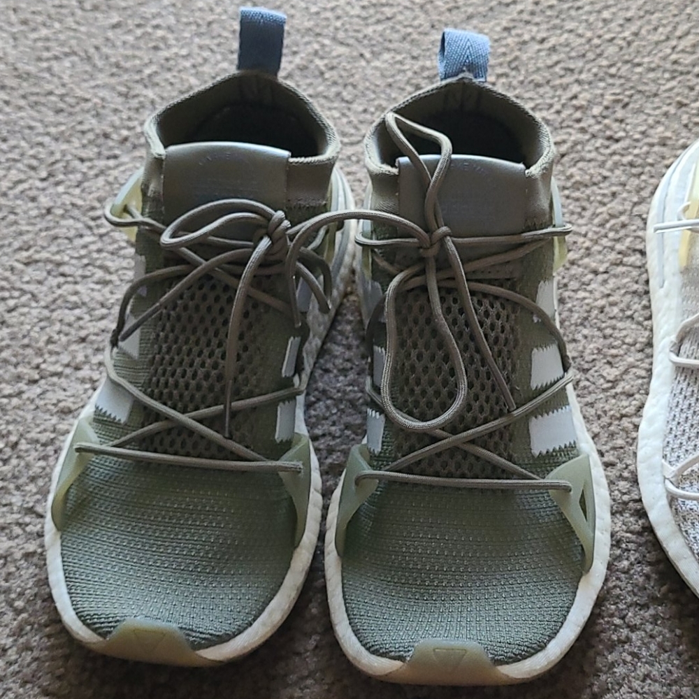 Adidas - Picture 3 of 4